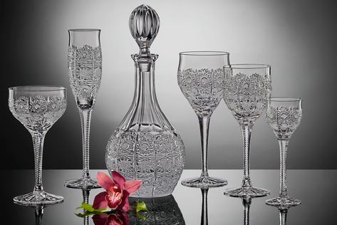 Liquor Decanter Display, Decanter Display Bar, Crystal Decanter Display, Decanter Display, Decanter Labels, Refraction Of Light, Best Alcohol, Liquor Decanter, Crystal Decanter