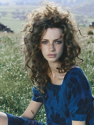 Bedhead or Style? ? WHO CARES ! ✌ GORGEOUS HAIR - HOT ♨ Natalia Vodianova, Wild Hair, Coarse Hair, Hair Envy, Long Curly Hair, Curly Girl, Long Curly, Natural Curls, Big Hair