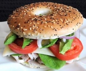 Avocado Bagel, Bagel Thins, Sandwich Chicken, Salsa Yogurt, Havarti, Bagel Sandwich, Sandwiches And Wraps, Healthy Work, Chapati