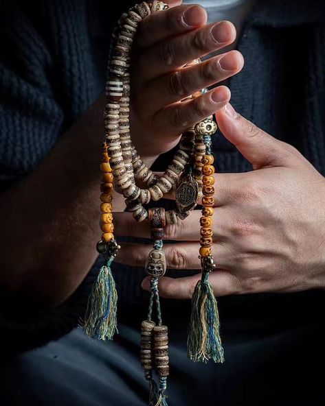 We crafted a beautiful 108 Mala Beads inspired by Citipati, using old yak bone. Each part echoes Citipati's dance, symbolizing the impermanence of life. This dance represents embracing change and appreciating our heritage. Choosing Citipati means embracing these ideas, guided by its compassionate spirit on our journey to enlightenment. LINK IN BIO #tibetanmeditation #tibetabuddhism #citipati #citipatidance #108mala beads#handmademala #yakbone #yakbonemala #tibetanmala #Asia #dalailama #n... Tibetan Mala, Tibetan Meditation, Embracing Change, 108 Mala Beads, Tibetan Buddhist, 108 Bead, Mala Beads, Himalayan, Tibet