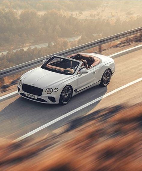 Bentley Auto, Bentley Convertible, Bentley Continental Gt Convertible, New Bentley, Cj Jeep, Luxe Auto's, Bentley Motors, 강아지 그림, Bentley Car