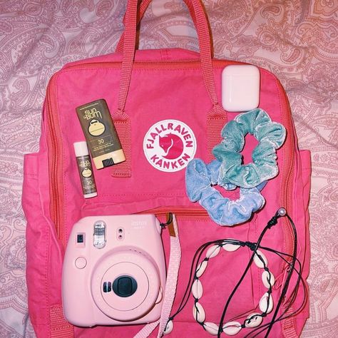 Mochila Fjallraven Kanken, Zapatillas Veja, Vsco Outfits, Girl Essentials, Vsco Pictures, Vsco Girl, Blue Birthday, Essential Bag, Must Have Items