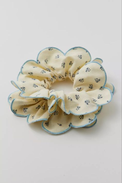 Blue printed scrunchie in a lightweight weave topped with a sweet print. Layered ruffled edge in an oversized silhouette. Scrunchie Packaging, Oversized Scrunchie, Rope Hair, Fairy Hair, Hair Rings, Diy Hair Accessories, Floral Hair, Oversized Silhouette, Care Package