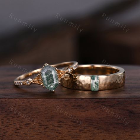 Here we have a Couples ring set green Moss Agate ring for Men for Women Yellow gold His and Hers wedding band Mens hammered matching band promise anniversary rings ITEM DESCRIPTION ✦ Handmade, high-quality item! ✦ Material: Sterling Silver/Yellow Gold Plated ►Sold as a two-piece set ►His ring is Silver Yellow Gold Plated (can be made in white/rose/yellow/black gold plated and 10/14/18k solid gold) ►His band width: 5mm ✦ Durable - Incredibly Scratch-Resistant to always look great. ✦ Comfort-fit & Cool Wedding Bands For Men, Black And Green Wedding Ring, Wedding Ring Nontraditional, His And Hers Engagement Rings, Moss Agate Ring For Men, Promise Rings Men, Men’s Engagement Ring, Men’s Engagement Rings, Mens Hammered Ring