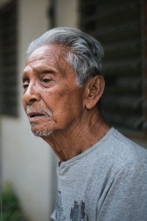 Asian Old Man, Character Portfolio, Male Hairstyle, Senior Travel, Man Looking Up, Old Man Pictures, Old Man Face, Old Man Portrait, Aging Makeup