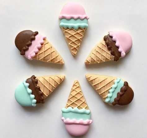 Summer Sugar Cookies, Flooding Cookies, Ice Cream Birthday Party, Cake Ice Cream, Cream Cookies, Summer Cookies, Sugar Cookie Designs, Cookie Decorating Ideas, Ice Cream Birthday