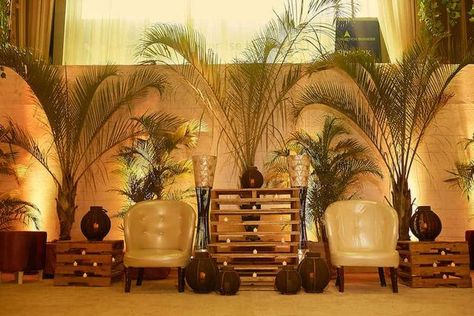 Modern Igbo-Yoruba Traditional Wedding | #TheGMWedding African Traditional Wedding Decoration, Nigerian Wedding Decor, Traditional Nigerian Wedding, Nigerian Engagement, African Wedding Theme, Igbo Traditional Wedding, Nigerian Traditional Wedding, Igbo Wedding, Palm Wedding