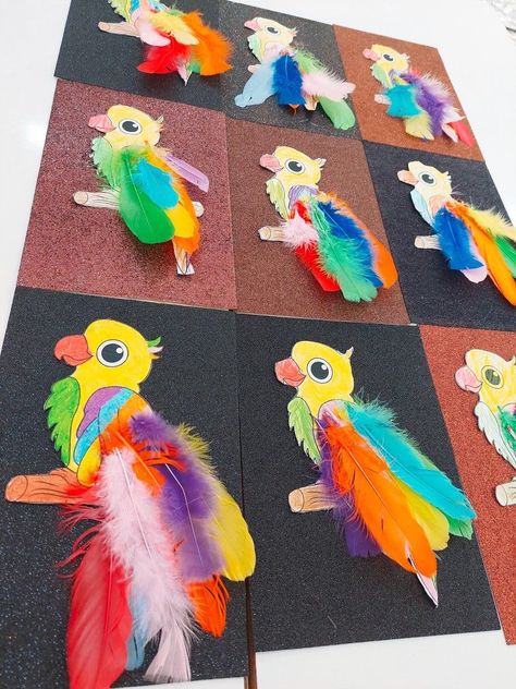 Animals Day Activities For Kids, Jungle Art For Kids, Bird Crafts Preschool, 2nd Grade Crafts, Jungle Activities, Parrot Craft, Art Activities For Toddlers, Animal Fun