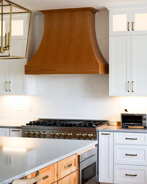 Let’s take a closer look at the heart of the kitchen - the range hood. ✨ As professionals in the field, we understand the importance of not only functionality but also design when it comes to this essential appliance. That’s why we carefully consider the materials and placement of our hood range to create a cohesive and aesthetically pleasing look. 🤍 From vented to ductless, under-cabinet to built-in, and even over-the-range microwaves, each type has its own set of pros and cons. Which one i... Hood Range, Kitchen Bowls, Dc Metro, Kitchen Remodeling Projects, Under Cabinet, Kitchen Remodeling, Range Hood, Kitchen Sets, Renovation Project