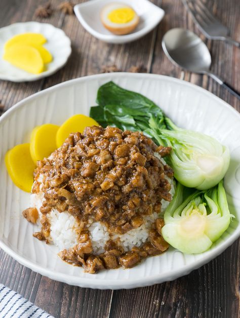 Lu Rou Fan (Taiwanese Braised Pork Rice - 滷肉飯 )