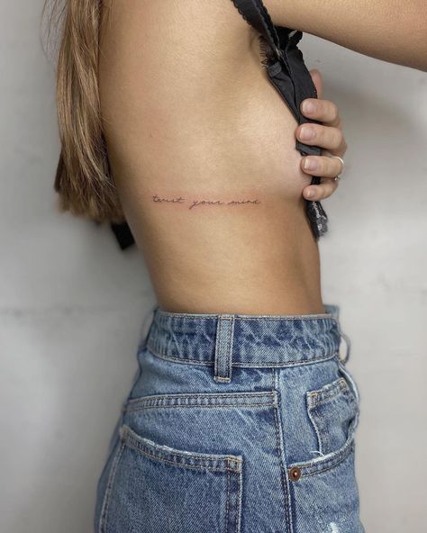 Stomach Quotes, Rib Tattoos For Women Quotes, Tattoos On Side, Word Tattoo Placements, Rib Tattoos Words, Girl Rib Tattoos, Rib Tattoo Quotes, Small Rib Tattoos, Wörter Tattoos