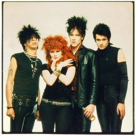 The Cramps Photos Pictures and Photos - Getty Images Background New York, Dark Wave, Music Journal, The Cramps, Studio Portrait, Rock Groups, The New Wave, Psychobilly, Estilo Punk