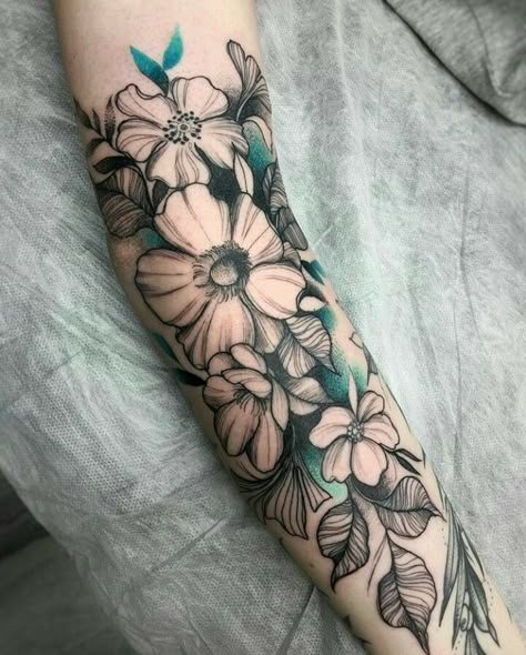 Girl Side Tattoos, Shading Ideas, Color Shading, Tattoo Shading, Tattoo Filler, Boho Tattoos, Tattoo Background, Floral Tattoo Sleeve, Geniale Tattoos