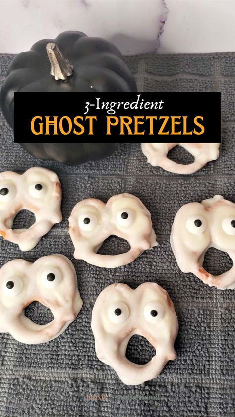 3-Ingredient Ghost Pretzels Your Kids Will Love! Ghost Pretzels, Kids Halloween Party Ideas, Halloween Pretzels, Halloween Tea Party, Pretzel Dip, Kids Halloween Party, Treats For Kids, Halloween Treats Easy, Kids Lunches