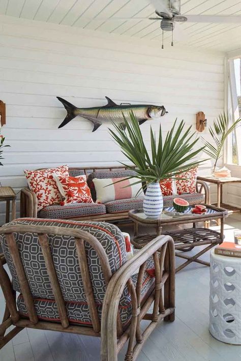 Vintage Rattan Furniture, Rattan Furniture Living Room, Florida Cottage, Rattan Patio Furniture, Rattan Outdoor Furniture, Rattan Outdoor, Cane Furniture, Florida Room, Porch Furniture