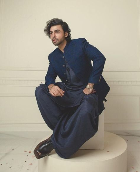 Boys Poses Photography, Boys Poses, Farhan Saeed, Indian Wedding Clothes For Men, Prince Wedding, Indian Culture And Tradition, Sherwani For Men Wedding, Wedding Kurta For Men, Kurta Pajama Men