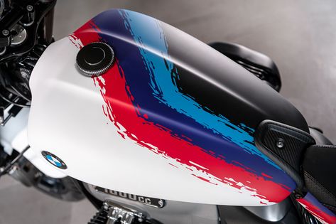 Gas Tank Paint, Custom Bikes Cafe Racers, Motorcycle Paint, Bike Tank, Cafe Racer Design, Custom Paint Motorcycle, Moto Custom, Motorcycle Paint Jobs, Bmw Scrambler