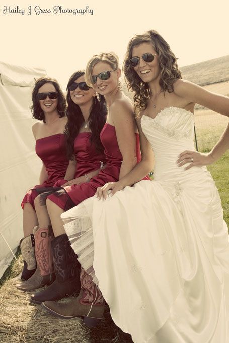 short red bridesmaid dresses with cowgirl boots Bridesmaid Dresses Long Blue, Bridal Parties Pictures, Dresses With Cowboy Boots, Barn Wedding Photos, Wedding Boots, Rustic Bridal, Country Wedding Dresses, Rustic Barn Wedding, Couture Wedding