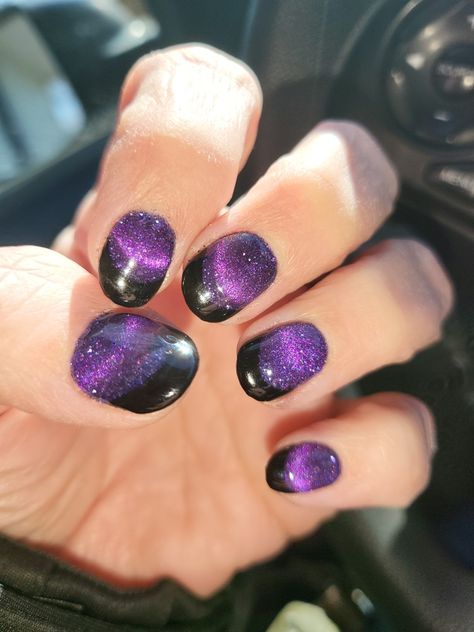 Purple cats eye with black tip ♡ Purple Cat, Cats Eye, Cat Eye, Dip, Nails, Purple, Black