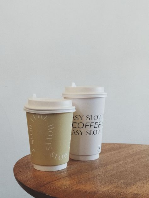 Paper Cup Coffee Aesthetic, Paper Coffee Cup Aesthetic, Takeaway Cup Design, Branded Coffee Cups, Cold Coffee Cup Design, To Go Cup Design, Coffee Cup Branding, Iced Coffee Packaging, Coffee Cup Takeaway