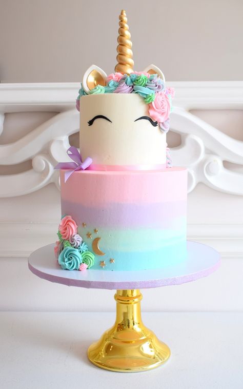 Gökkuşaği Pasta, Unicorn Birthday Party Cake, Unicorn Desserts, Savory Cakes, Unicorn Themed Birthday Party, Unicorn Birthday Cake, Baby Birthday Cakes, Cute Birthday Cakes, Unicorn Cake