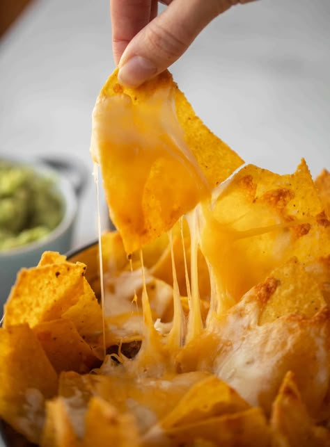 Nachos Photography, Cheesy Nachos Aesthetic, Tortilla Chips Homemade, Nachos And Cheese, Nacho Bar Ideas, Salsa Recipe With Fresh Tomatoes, Nachos With Cheese, Nachos In Oven, Recipe Guacamole