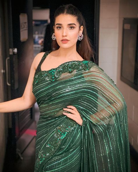 Hareem Farooq, Green Monochrome, Nomi Ansari, Pakistani Beauty, Green Sari, Toronto Ontario Canada, Green Saree, Wear Green, Pakistani Actress