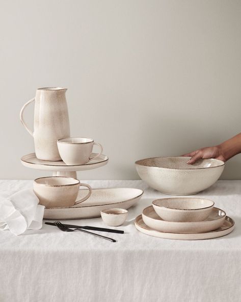 Dinnerware Photography, Ceramics Photography, Tableware Photography, Stacey Solomon, Hm Home, H&m Home, Inspo Instagram, Little Cottage, Dinnerware Sets