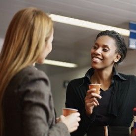 10 Networking Conversation Starters Youll Actually Use -read this and I actually WOULD use these. Unwritten Rules, Professional Networking, Career Inspiration, How To Start Conversations, Career Woman, Interview Tips, Business Networking, Networking Event, Job Hunting