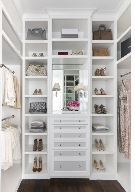 45 Closet Ideas for Better Design and Storage in Spaces of All Sizes Room Closet Door Ideas, Shelves Laundry Room, Storage Laundry Room, Closet Door Ideas, Marie Flanigan Interiors, Master Closet Design, Smart Closet, Marie Flanigan, Custom Closet Design