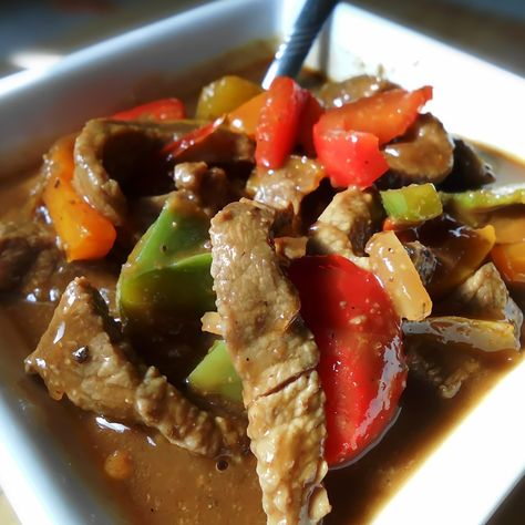 Pepper Steak Soup Recipe | Just A Pinch Recipes Steak Soup Recipes, Steak Soup, Hamburger Stew, Steak And Onions, Paleo Crockpot, Just A Pinch Recipes, Wheat Free Recipes, Low Carb Diets, Pepper Steak