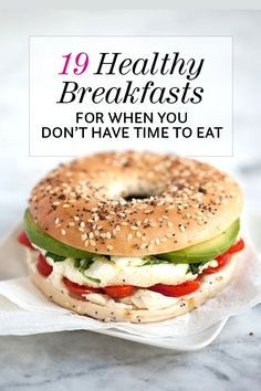 Forgoing the most important meal of the day is no way to start the morning. Here's 19 recipe ideas to make sure your morning shines. Menu Sarapan Sehat, Breakfast Vegetables, Foodie Crush, Easy Healthy Lunches, God Mat, Easy Lunches, Breakfast Sandwich, Naan, Breakfast Casserole