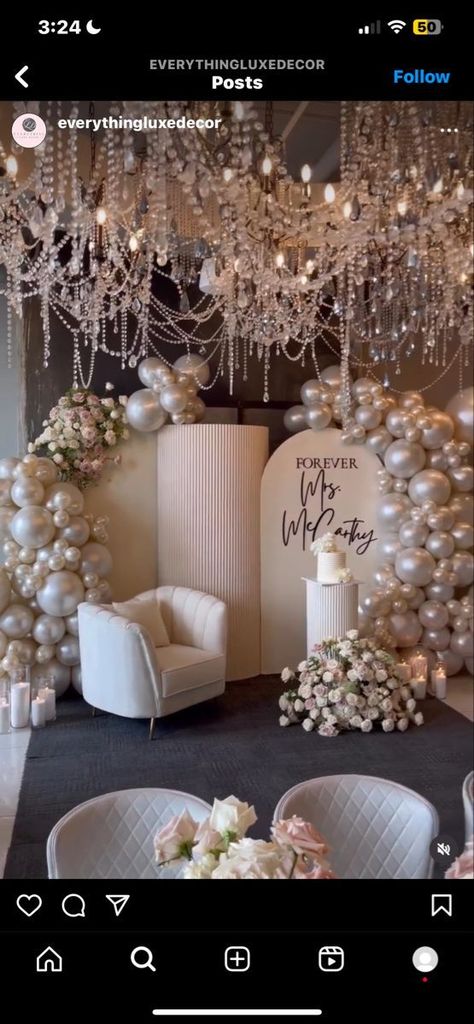 Pearl Wedding Centerpieces, Pearls Wedding Theme, Pearl Bridal Shower, Bridal Shower Table Decorations, Elegant Engagement Party, Bridal Shower Champagne, Bridal Shower Inspo, Dream Wedding Decorations, Bridal Shower Tables