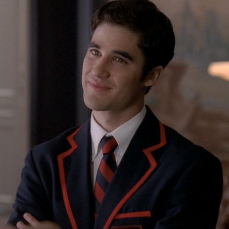 Enfj Characters, Glee Warblers, Kurt Glee, Glee Blaine, Creepy Man, Model New York, Darren Chris, Glee Characters, Sue Sylvester