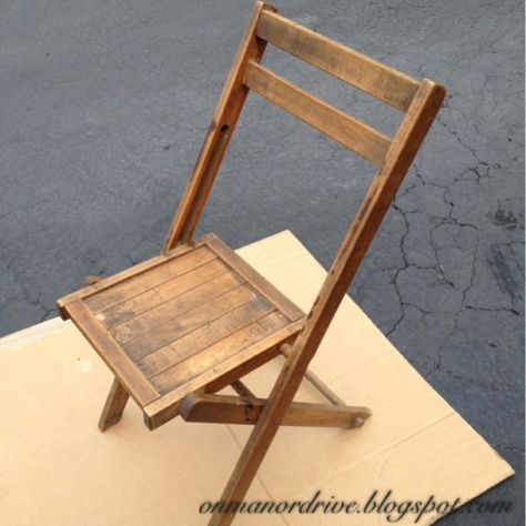 Wooden Chair Makeover, Folding Chair Makeover, Thrift Upcycle, Upcycle Chair, Fold Up Chairs, Leather Chaise Lounge Chair, Office Waiting Room Chairs, Chair Drawing, Chair Redo