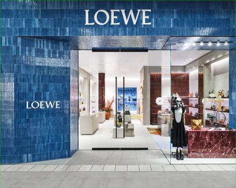 » LOEWE store Cheap Clothing Stores, Rm Williams, Boutique Interior, Store Design Interior, Shop Front, Design Del Prodotto, Store Interior, Store Front, Retail Space