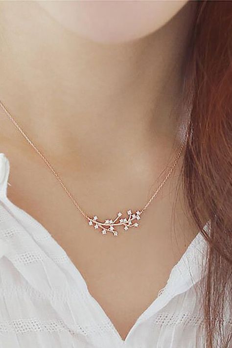 Cute Dainty Crystal Leaf Pendant Floating Chain Choker Necklace Fashion Jewelry For Women - www.MyBodiArt.com Chain Designs Gold Women, Rose Gold Chain Women, Gold Chain Designs For Women, Cute Pendants, قلادات متدلية, Chain Necklace Women, Delicate Pendant, Gold Jewelry Simple Necklace, Chain For Women