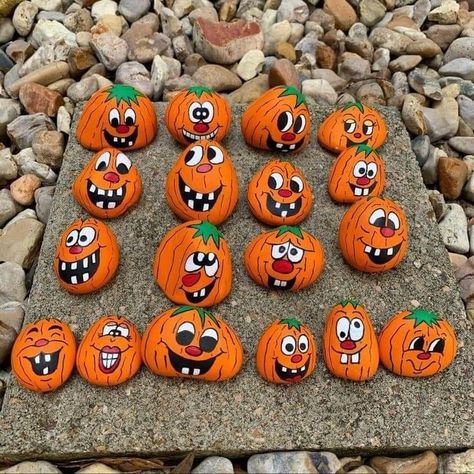 Painted Pumpkin Rocks Ideas, Pumpkin Rocks Painted, Pumpkin Rock Painting, Pumpkin Painted Rocks, Halloween Stones, Halloween Painted Rocks, Diy Rock Art, Painted Rock Animals, Halloween Rocks