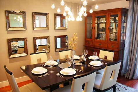 contoh desain lampu ruang makan keluarga Contemporary Dining Room Chandelier, Dining Room Mirror Wall, Contemporary Dining Room Sets, Dining Room Chandeliers, Modern Dining Room Lighting, Art Deco Dining Room, Dining Room Chandelier Modern, Room Wall Decor Ideas, Dining Roo