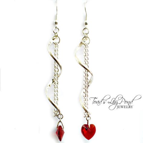 Swarovski Crystal Red Heart Dangle by ToadsLilyPondJewelry on Etsy Chainmaille Jewelry Patterns, Red Statement Earrings, Wire Wrapped Stone Jewelry, Wire Wrap Jewelry Designs, Crystal Heart Earrings, Swarovski Heart, Earrings Ideas, Swarovski Crystal Hearts, Heart Earring