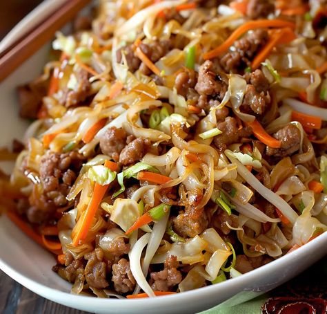 Egg Roll Stir-Fry Ground Pork And Cabbage, Pork And Cabbage Stir Fry, Ground Pork Recipes Easy, Cabbage Fried Rice, Pork Cabbage, Stir Fry With Egg, Ground Pork Recipes, Dinner Keto, Cabbage Stir Fry