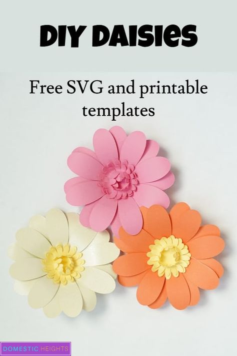 paper daisy flower template and tutorial, free svg cut files for cricut and silhouette Daisy Flower Svg Free Cricut, Paper Daisy Template Free Printable, Layered Flower Svg Free, Cardstock Projects For Cricut, Daisy Svg Free, Daisy Flower Template, Flowers With Cricut, Cricut Daisy, Paper Flower Instructions