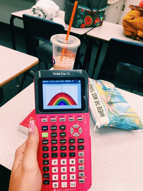 High School Asthetics, Last Day Of School Aesthetic, High School Nostalgia, Middle School Vibes, 90s High School, Highschool Vibes, High School Vision Board, Pink School Supplies, High School Things