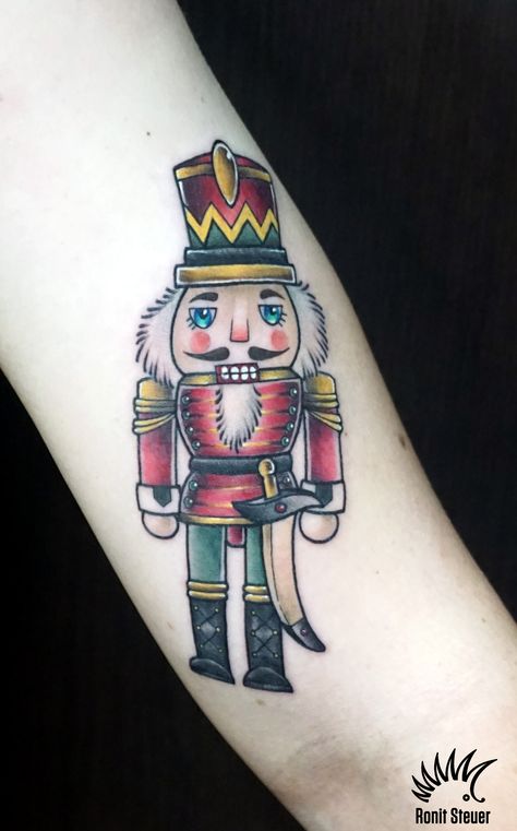 tattoo by Ronit Steuer   kipodd@gmail.com Nutcracker Tattoo, Christmas Tattoo Ideas, Reindeer Tattoo, Holiday Tattoos, Arm Tattos, Tattoo Special, Christmas Tattoos, Wreath Tattoo, Snow Flake Tattoo