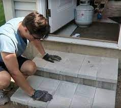 Cinder Block Steps, How To Build Porch Steps, Mobile Home Steps, Outside Steps, Paver Steps, Pavers Diy, Patio Stairs, Stone Porches, Front Porch Steps