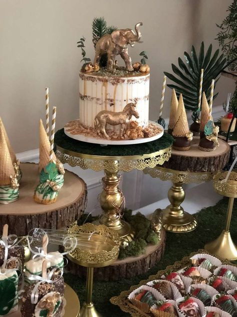 Boho Jungle Baby Shower Ideas, Safari Cake Table, Jungle Baby Shower Cake, Safari Baby Shower Decorations, Baby Shower Jungle, Adoption Shower, Lion Baby Shower, Baby Shower Party Themes, Lion King Baby Shower