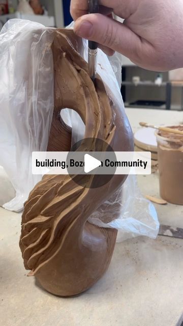 Bozeman Community Kiln on Instagram: "Have you ever tried 👏🏠?? Handbuilding a word that encompasses several pottery techniques, including: pinching, slabs, and coil building. It’s an amazing way to create unique, organic shapes that aren’t possible on the wheel.  With handbuilding, you don’t have to wedge and center a giant lump of clay in order to make a large piece! You can add to your work in pieces, making it as large (or small) as you would like.  Interested in our handbuilding class? Comment COIL and we will send you a link 😍  #potteryclass #ceramics #handbuilding #coilbuilding" Pinch And Coil Pottery, Ceramics Handbuilding, Organic Pottery, Coil Pottery, Clay Work, Pottery Techniques, Pottery Classes, Pottery Inspiration, Organic Shapes