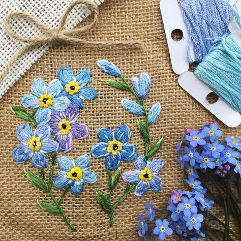 Forget Me Nots Embroidery, How To Embroider Forget Me Nots, Embroidered Forget Me Nots, Forget Me Not Embroidery Pattern, Vysivani Flowers, Forget Me Not Embroidery, Hand Embroidered Flowers, Hand Embroidery Flowers, Embroidery Flowers Pattern