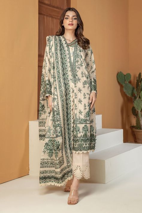 Khaadi BSL240302 Green Eid Collection 2024 Latest Suits Designs 2024, Sleeves Design For Kurti, Latest Velvet Dresses, Neck Design Ideas, Printed Kurti Designs, Cotton Suit Designs, Kurti Sleeves, Design Kurta, Kurti Sleeves Design