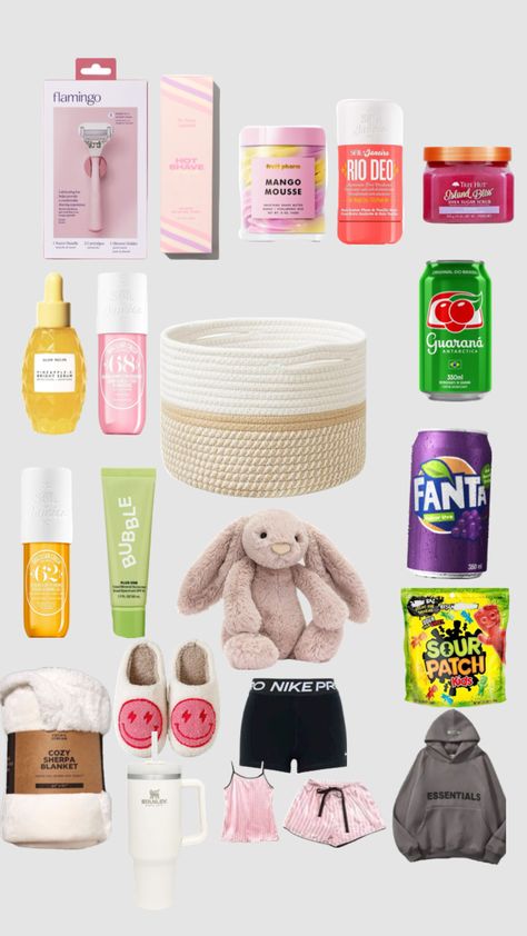 Ideas for birthday baskets 🫶🏻🎀💗 Letter Basket Ideas, B Day Baskets, Make A Birthday Basket, Cute Birthday Baskets, Bday Basket, Cute Baskets, Birthday Baskets, Bestie Ideas, Cheap Birthday Gifts